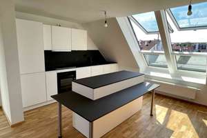 Wohntraum im Dachgeschoss: 4,5 Zimmer, Galerie und ein toller Blick auf den Olympiaturm! – Schleißheimer Str. 252, 80809 Am Luitpoldpark, München – Vorschaubild 6