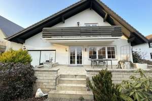 Edles Einfamilienhaus mit lichtdurchflutetem Wohnbereich, sonniger Terrasse und Garten – Die vollständige Adresse der Immobilie erhältst du vom Anbieter., 69469 Weinheim – Vorschaubild 3