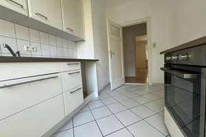Helle 2-Zimmer-Wohnung mit Balkon und EBK - UNIT 03 – Theklastraße 9, 12205 Lichterfelde, Berlin – Vorschaubild 8
