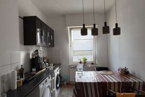 Schöne Zwei-Zimmer-Altbauwohnung in Krefeld – Müller-Brüderlin-Straße 24, 47803 Kempener Feld/Baackeshof, Krefeld – Vorschaubild 4