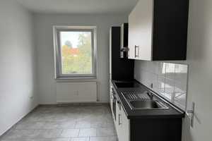 3 Zimmer mit EBK, einfach wunderbar! – Walkuerenring 53, 38106 Braunschweig – Vorschaubild 2