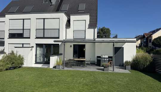 Bild von Außergewöhnliche Doppelhaushälfte im Buchenbusch