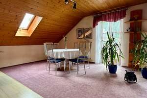 Platz für Familie, Mieter oder Ideen: 3 Wohnungen + Ladengeschäft + Gewerbe auf großem Grundstück – Die vollständige Adresse der Immobilie erhältst du vom Anbieter., 94375 Stallwang – Vorschaubild 23