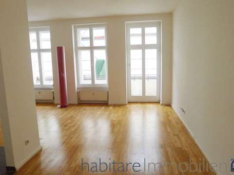 SEHR schöne, sanierte Altbauwohnung mit Balkon, Parkett und offener ... SEHR schöne, sanierte Altbauwohnung mit Balkon, Parkett und offener ...