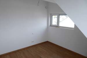 Helles WG-Zimmer in einer neu gebauten Passivhaus-Doppelhaushälfte in Ulm/Lehr – Bgm.-Leypoldt-Weg 16, 89081 Lehr, Ulm – Vorschaubild 11