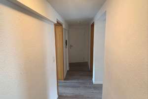Teilweise renoviert! 2 Zimmer-Dachgeschosswohnung in Vohwinkel – Möbecker Straße 19, 42327 Elberfeld West, Wuppertal – Vorschaubild 12