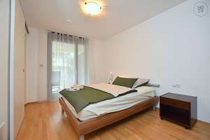 Sonnige, voll möblierte Wohnung mit Terrasse in Stuttgart Dachswald – Die vollständige Adresse der Immobilie erhältst du vom Anbieter., 70569 Kaltental, Stuttgart – Vorschaubild 2