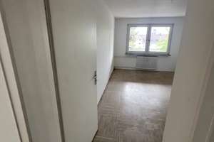 Helle 3-Zimmer-Wohnung mit Balkon in Duisburg-Aldenrade – frisch renoviert – Die vollständige Adresse der Immobilie erhältst du vom Anbieter., 47179 Fahrn, Duisburg – Vorschaubild 6