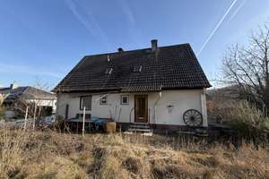 Freistehendes Einfamilienhaus mit Garage und großem Grundstück in Hahnstätten! – Die vollständige Adresse der Immobilie erhältst du vom Anbieter., 65623 Hahnstätten – Vorschaubild 3