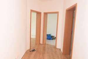 2-Raum-Wohnung: Balkon, Stellplatz und Option auf EBK – Hechinger Straße 5, 9212 Limbach-Oberfrohna – Vorschaubild 10