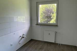 Da kommt man gern Heim. 2-Zimmer-Wohnung in Stadtlage – Holbeinstr. 3, 44795 Weitmar-Mitte, Bochum – Vorschaubild 2