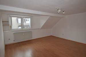 Mannheim City: Helle, auch WG - taugliche DG-Wohnung – Die vollständige Adresse der Immobilie erhältst du vom Anbieter., 68161 Innenstadt/Jungbusch, Mannheim – Vorschaubild 1