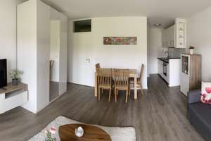 Sanierte 1 Zimmer Wohnung, Loggia, IKEA-möbliert, neues Bad, ruhige Hoflage – Plinganserstr. 17, 81369 Sendlinger Feld, München – Vorschaubild 5