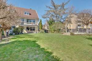 Traumhafte Ruheoase! Elegantes Stadthaus mit Pool, einzigartigem Garten und 700m² Grundstück – Die vollständige Adresse der Immobilie erhältst du vom Anbieter., 90439 Sankt Leonhard, Nürnberg – Vorschaubild 5