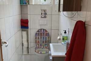 Gepflegtes 8-Zimmer-Haus in Ilsfeld mit 130 m² Wohnfläche – Die vollständige Adresse der Immobilie erhältst du vom Anbieter., 74360 Ilsfeld – Vorschaubild 4