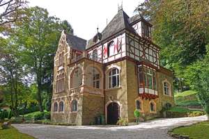 Herrschaftliches Anwesen mit Gästehaus in Hennef (OT.) – Die vollständige Adresse der Immobilie erhältst du vom Anbieter., 53773 Hennef (Sieg) – Vorschaubild 1