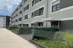 Großzügige 4-Zimmer-Wohnung mit Balkon