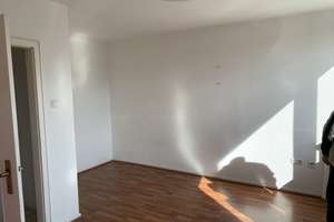 Charmante 1-Zimmer Wohnung im 3. OG in Düsseldorf-Oberbilk – Ellerstr 140, 40227 Oberbilk, Düsseldorf – Vorschaubild 2