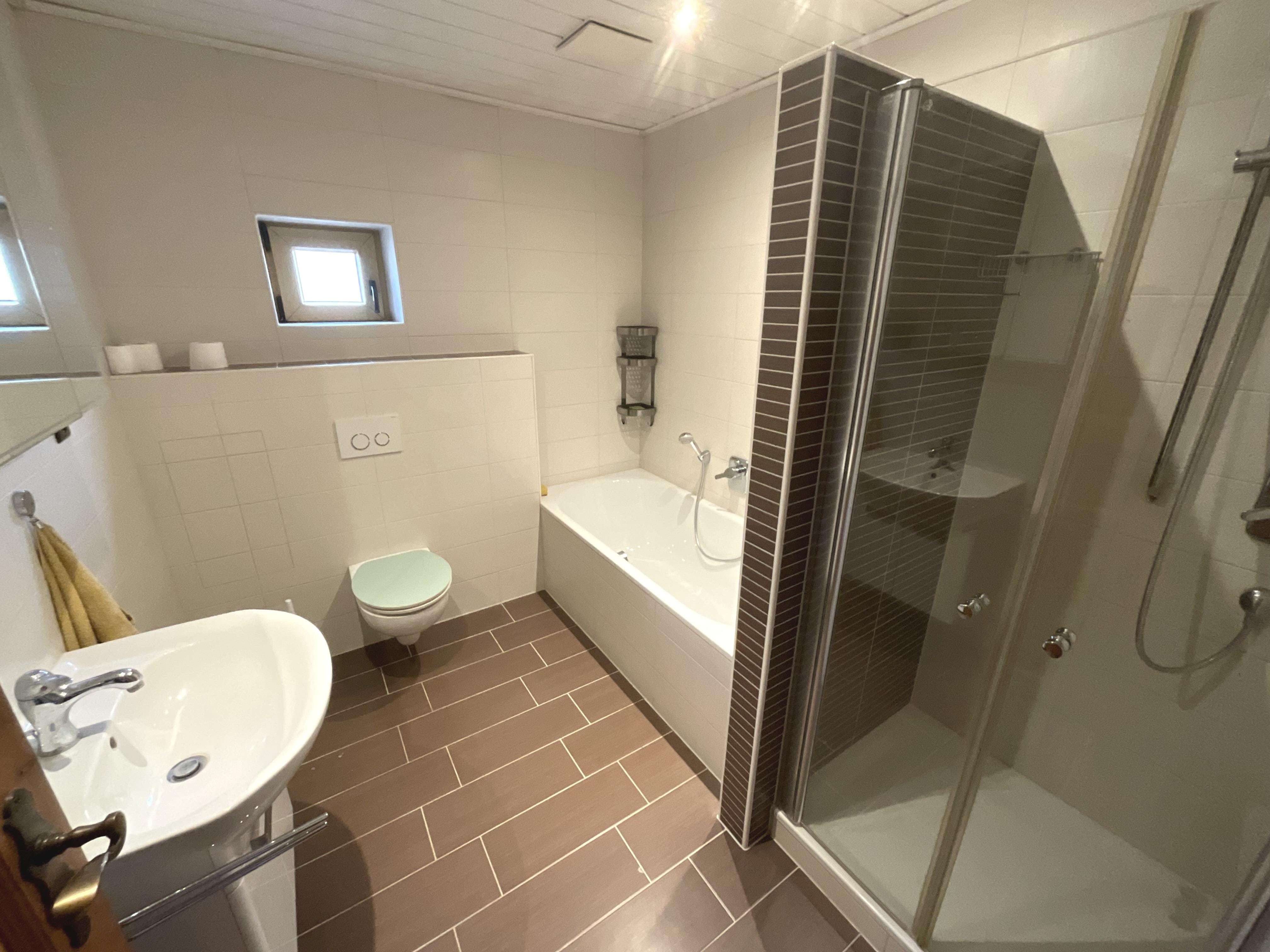 Immobilie in Andernach - Hier können Sie sofort einziehen. Inclusive Einbauküche, Kamin & Balkon. - Bild 11