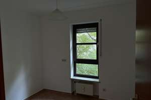 Ruhige, helle 3-Zimmer-Wohnung in Obersendling mit S/W-Balkon – Kleinstraße 23, 81379 Thalkirchen, München – Vorschaubild 12