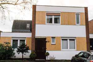 Großes Eckhaus mit schönem Garten und vollunterkellert ideal für kinderreiche Familien