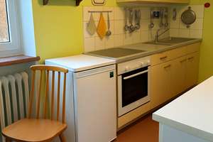 Schöne, helle, vermietete 2-Zimmer-Wohnung, mit Südbalkon und Lift in München Laim – Mathunistraße 17, 80686 St. Ulrich, München – Vorschaubild 3
