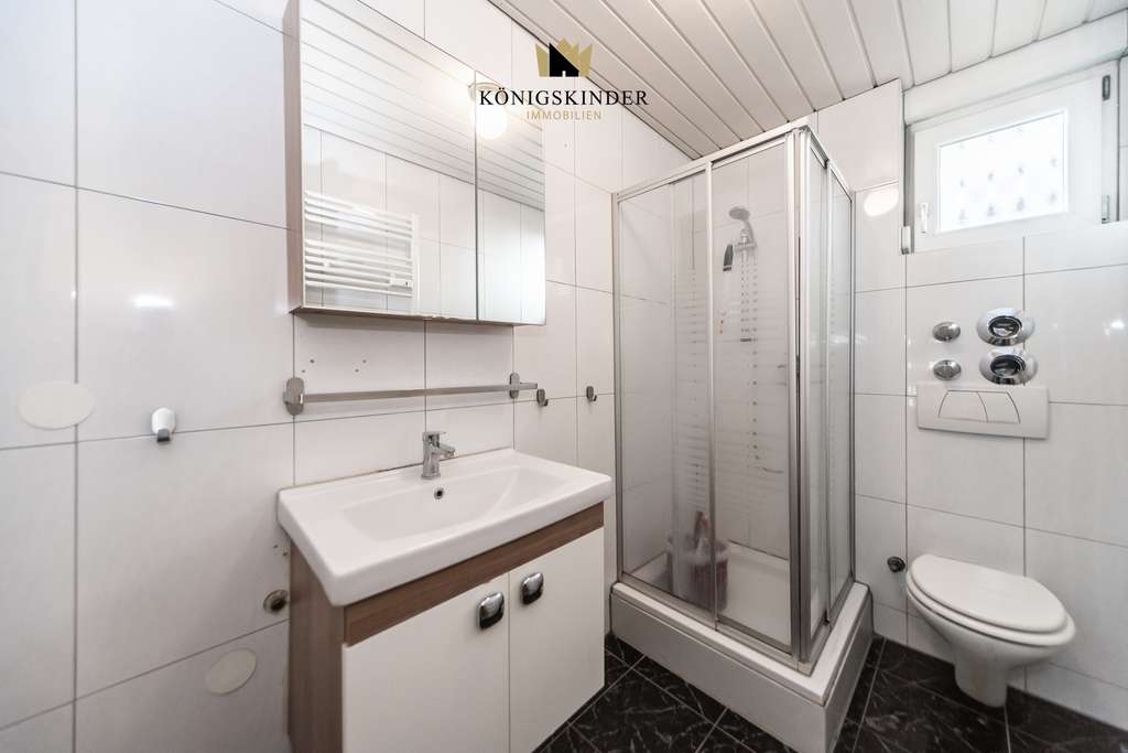 Immobilie in Bönnigheim - Kapitalanlage + Eigennutzung: MFH mit moderner Technik & freier Einheit in Bönnigheim - Bild 4