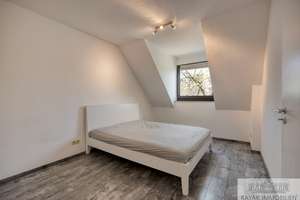 Helle Maisonette-Wohnung mit Kamin und Aufzug in Benrath – Die vollständige Adresse der Immobilie erhältst du vom Anbieter., 40597 Benrath, Düsseldorf – Vorschaubild 3