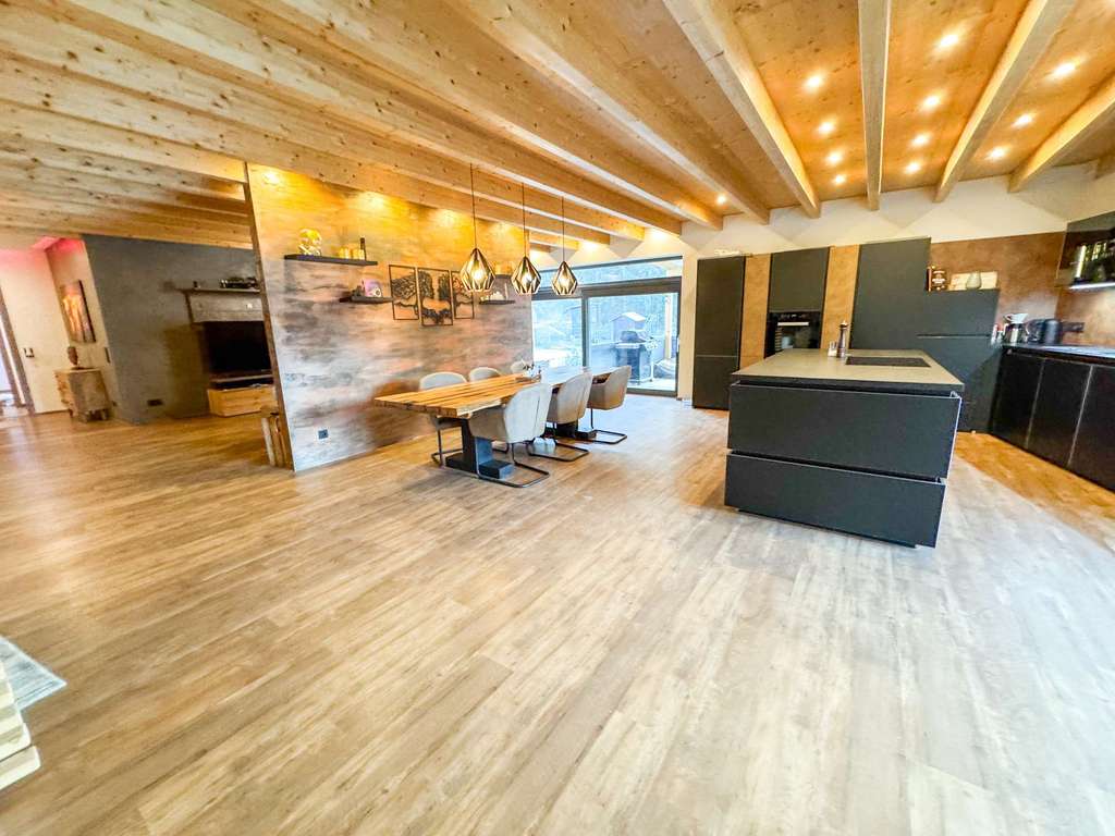 Immobilie in Höpfingen - Wohneigentum mit Gewerbefläche in Randlage! - Bild 1