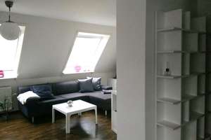 Möblierte, geräumige und gepflegte 1 1/2-Zimmer-DG-Wohnung im Heusteigviertel in Stuttgart – Strohberg 7, 70180 Lehen, Stuttgart – Vorschaubild 3