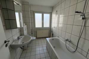 Lichtdurchflutete 3,5 Zimmer Wohnung mit Balkon in Paderborn – Die vollständige Adresse der Immobilie erhältst du vom Anbieter., 33098 Kernstadt, Paderborn – Vorschaubild 12