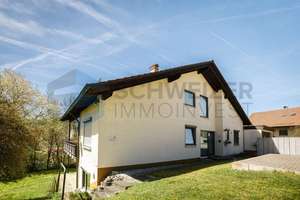 Natur, Ruhe, Weitblick – Zweifamilienhaus mit Ausbaupotenzial in traumhafter Alb-Lage in Gomadingen
