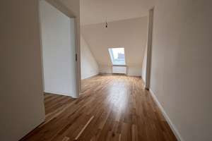 Zweitbezug im PENTHOUSE auf 2 Etagen - ca. 153 m², 4-Zi, TERRASSE, 2 Bäder, TG, LUXUS PUR per SOFORT – Die vollständige Adresse der Immobilie erhältst du vom Anbieter., 13088 Weißensee, Berlin – Vorschaubild 18