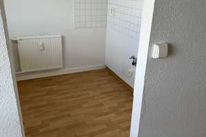 Schöne 3 Raum Wohnung mit Balkon in ruhiger Lage – Walter-Arnold-Str. 9, 1219 Strehlen, Dresden – Vorschaubild 5