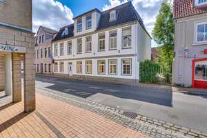 Solides MFH mit fünf WE in zentraler Lage von Schleswig – Kapitalanlage mit Entwicklungspotenzial! – Schleswig-Flensburg (Kreis) – Vorschaubild 2