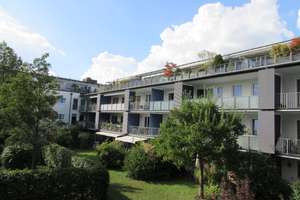 Frisch renovierte 3-Zimmer-Wohnung mit Balkon im 1. OG in München-Forstenried