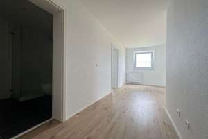 2,5-Zimmer-Wohnung mit Tiefgarage & Balkon. Saniert. Wohnen oder Vermieten – Die vollständige Adresse der Immobilie erhältst du vom Anbieter., 78224 Singen (Hohentwiel) – Vorschaubild 5