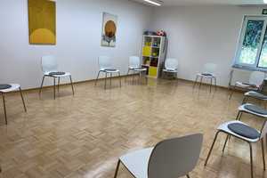 Barrierefreie 2-Zi-Whg. mit Balkon in Residenz. 64 m², Küche mit moderner EBK, Diele & Duschbad. – Hardtstr. xx, 42107 Wuppertal – Vorschaubild 38