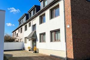 5-Raum-Wohnung im Maisonette-Stil mit EBK, SPL und Wallbox – Die vollständige Adresse der Immobilie erhältst du vom Anbieter., 47239 Rumeln-Kaldenhausen, Duisburg – Vorschaubild 2