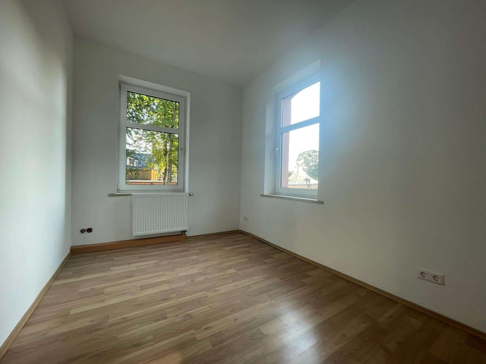 Immobilie in Zwönitz - Attraktives Mehrfamilienhaus in zentraler Lage von Zwönitz - Bild 0