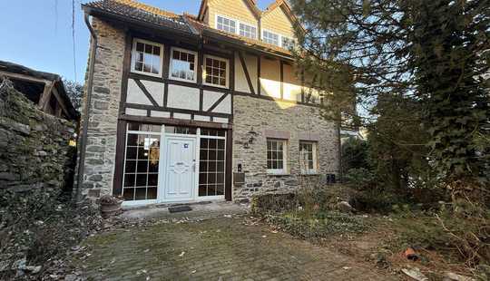 Bild von Charmantes Fachwerkhaus mit Geschichte und Potenzial – ruhige Lage im begehrten Königstein/Taunus