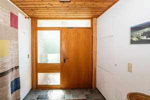 Freiraum und Vielfalt: Einfamilienhaus mit Einliegerwohnung und Garten – Die vollständige Adresse der Immobilie erhältst du vom Anbieter., 93413 Cham – Vorschaubild 11