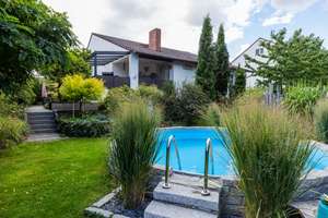 Freistehendes Traumhaus mit Pool, großem Garten und ohne Sanierungsstau in Trebur-Geinsheim – Die vollständige Adresse der Immobilie erhältst du vom Anbieter., 65468 Trebur – Vorschaubild 1