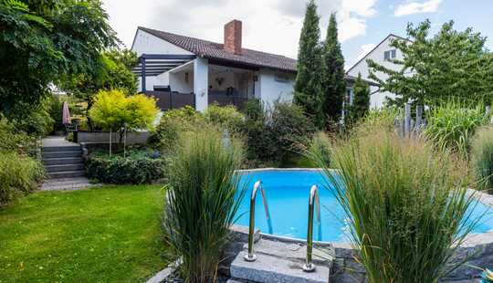 Bild von Freistehendes Traumhaus mit Pool, großem Garten und ohne Sanierungsstau in Trebur-Geinsheim