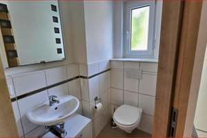 Gepflegtes Reihenmittelhaus in Pforzheim   – Die vollständige Adresse der Immobilie erhältst du vom Anbieter., 75177 Nordstadt, Pforzheim – Vorschaubild 12