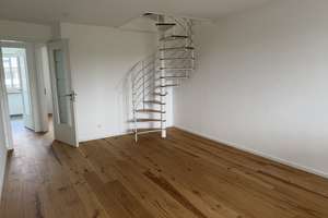 Moderne Maisonette mit Galerie – direkt am Olympiapark