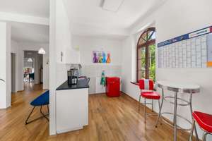 3-Zimmer | Terrasse | Zentrumsnah | sanierter Altbau | Ihr Wohntraum in Leipzig – Die vollständige Adresse der Immobilie erhältst du vom Anbieter., 4103 Zentrum-Ost, Leipzig – Vorschaubild 2