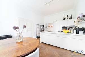 Altbaujuwel in Bestlage – 3,5 Zimmer mit Südwestbalkon am Prinzregentenplatz