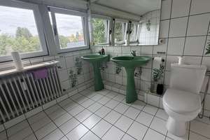 Geräumige Dachgeschosswohnung mit stilvoller Dachterrasse in Solingen-Gräfrath. – Die vollständige Adresse der Immobilie erhältst du vom Anbieter., 42653 Gräfrath, Solingen – Vorschaubild 15