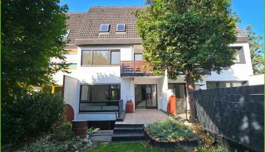 Bild von *OF-Rosenhöhe - familienfreundliche Lage - großes Reihenhaus mit viel Potenzial*